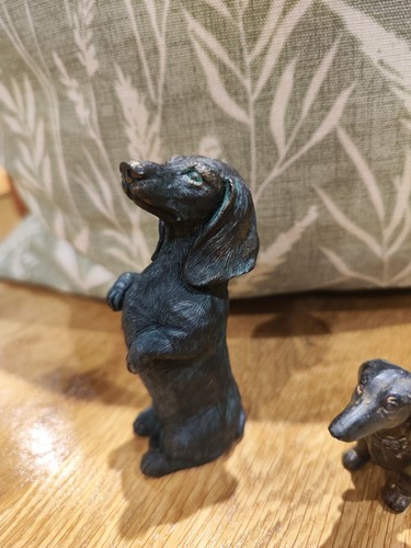 Sitting dachshund dog ornament - sitting,