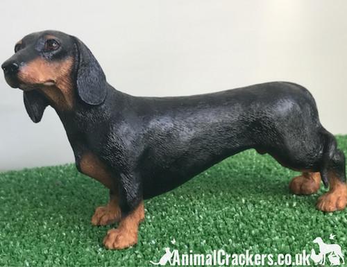 Dachshund figurine leonardo - dachshund,